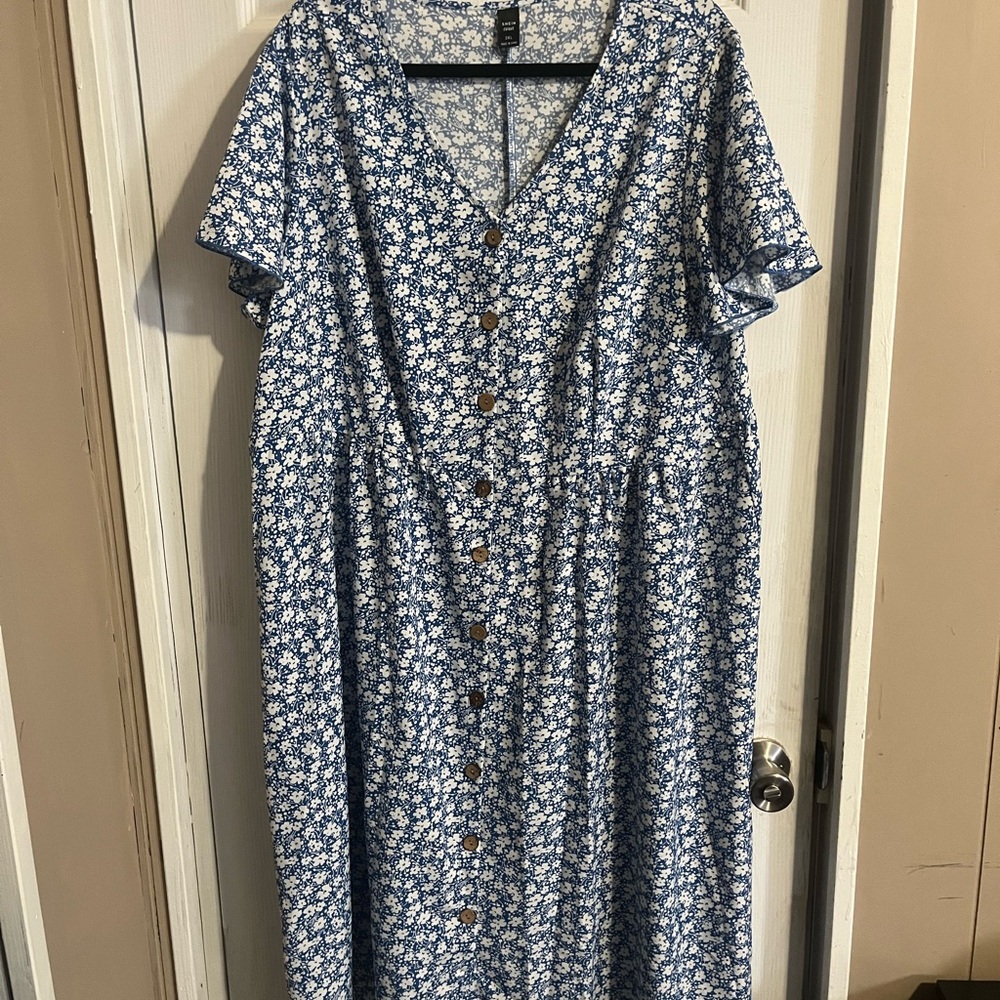 SHEIN Blue Floral Maxi Dress